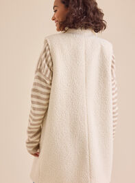 Londie Boucle Vest Detail 5 - TULLABEE