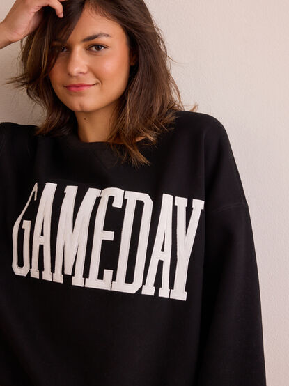 Gameday Ready Pullover - TULLABEE