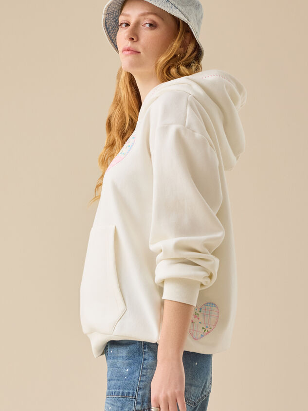 Heart Patchwork Hoodie Detail 4 - TULLABEE