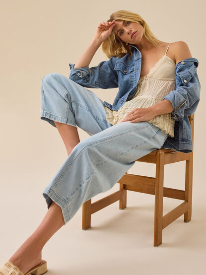 Scottie Denim Jacket - TULLABEE