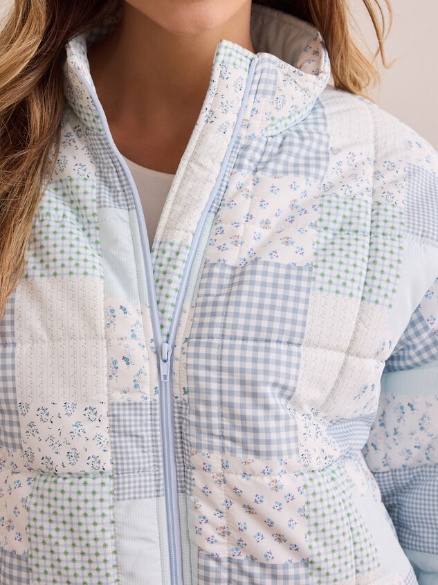 Comfort Patchwork Quilted Puffer Detail 2 - TULLABEE