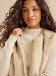Amery Fur Vest Detail 3 - TULLABEE