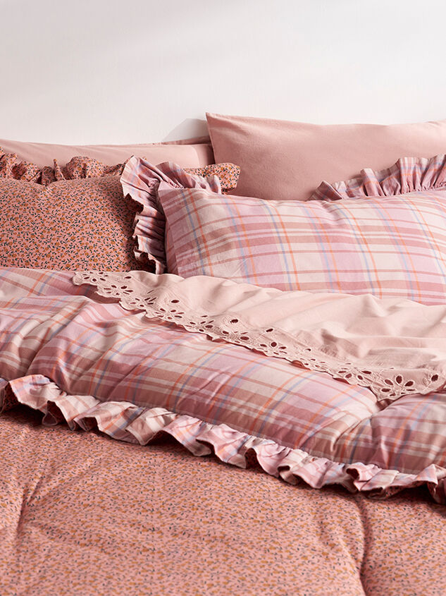 Maeve Ruffle Cotton Single Sham Detail 3 - TULLABEE