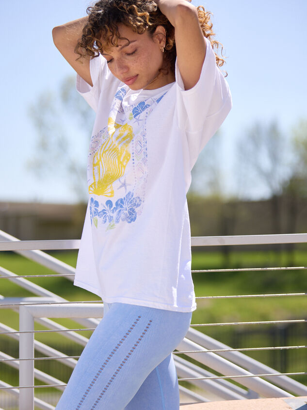 Seashell Oversized Tee Detail 4 - TULLABEE