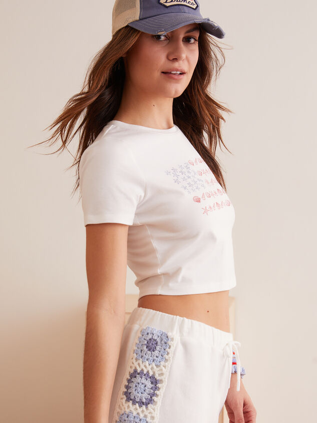 Costal Flag Baby Tee Detail 3 - TULLABEE