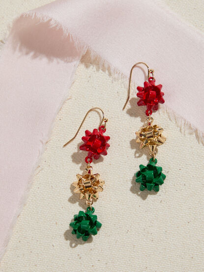 Bow Present Dangle Earrings - TULLABEE