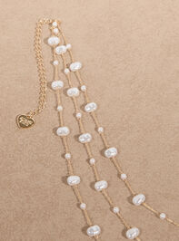 Layered Pearl Lariat Necklace Detail 3 - TULLABEE