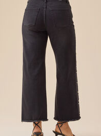 Rosalie High Rise Pearl Jeans Detail 6 - TULLABEE