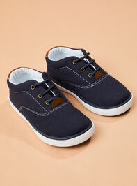Joel Canvas Sneaker Detail 2 - TULLABEE