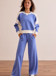 Supersoft Contrast Sweatshirt Detail 2 - TULLABEE
