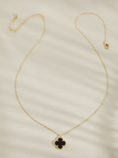 18K Gold Black Clover Necklace - TULLABEE