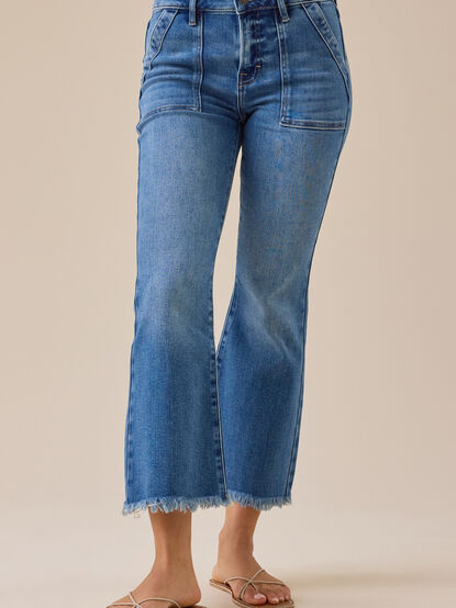 Jaylyn Front Pocket Crop Jeans - TULLABEE