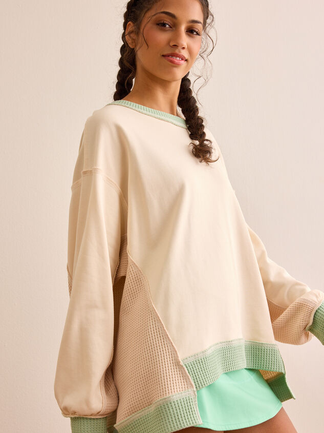 Everest Glide Pieced Long Sleeve Detail 4 - TULLABEE