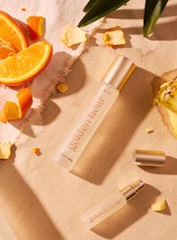 Golden Hour Travel Perfume Detail 3 - TULLABEE