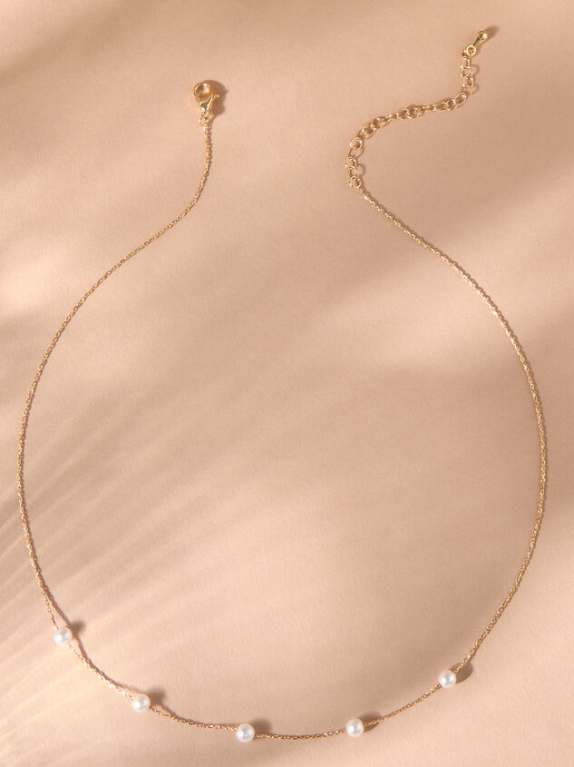18k Gold Pearl Charm Necklace Detail 3 - TULLABEE