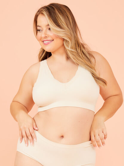 Seamless Ribbed Bralette - TULLABEE