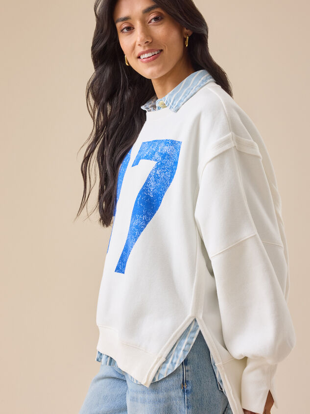 87 Graphic Sweatshirt Detail 3 - TULLABEE