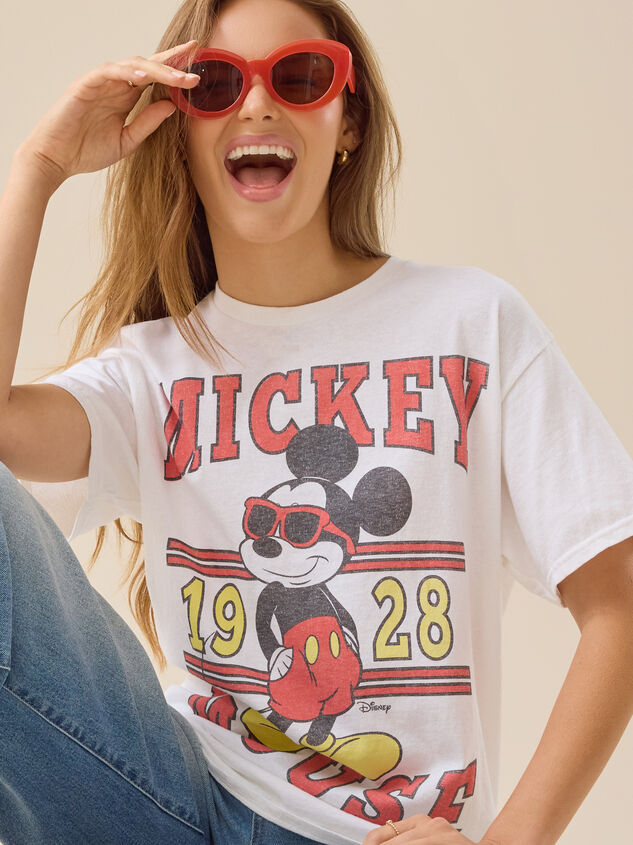 Mickey Mouse Oversized Tee Detail 5 - TULLABEE