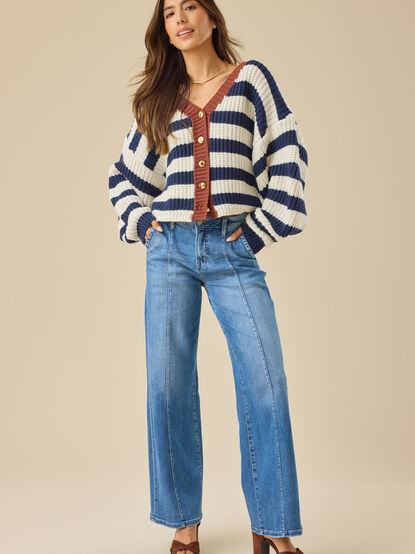 Kai High Rise Crop Jeans - TULLABEE
