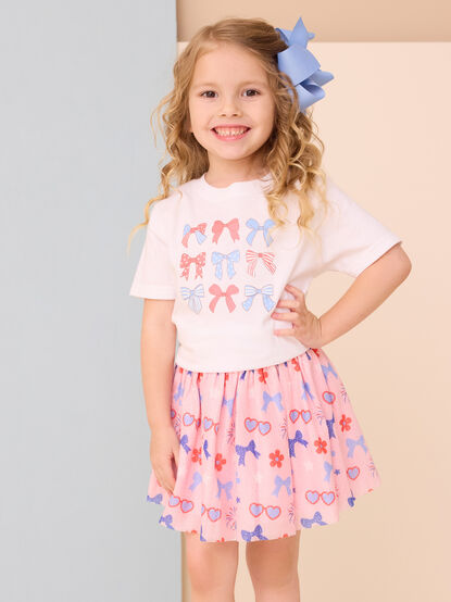 Patriotic Cutie Graphic Tee - TULLABEE
