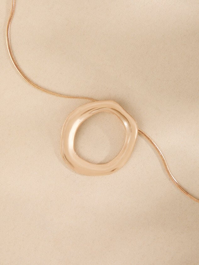 Jilli Open Circle Necklace Detail 2 - TULLABEE