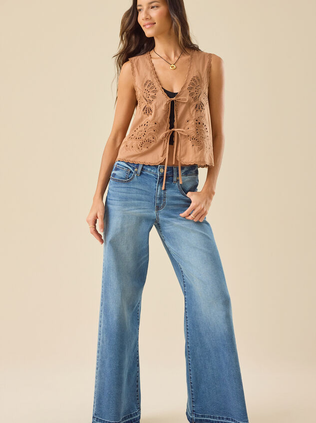 Jace Eyelet Vest - TULLABEE