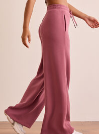 Supersoft Wide Leg Pants Detail 4 - TULLABEE