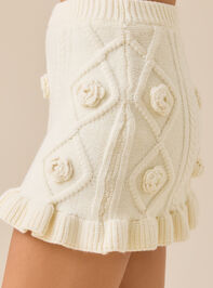 Kerryn 3D Daisy Sweater Skirt Detail 4 - TULLABEE