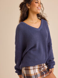 Sylvie Oversized Sweater Detail 3 - TULLABEE