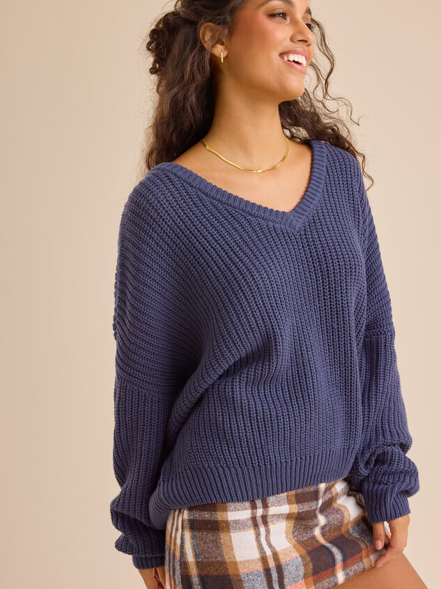 Sylvie Oversized Sweater Detail 3 - TULLABEE
