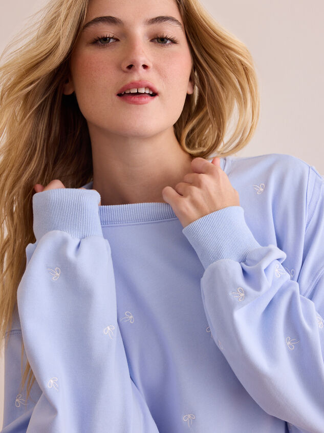 Bow With The Flow Stitched Oversized Pullover Detail 2 - TULLABEE