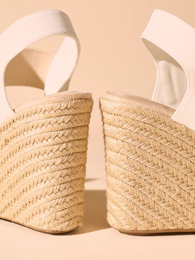 Elizabeth Stitched Wedges Detail 3 - TULLABEE