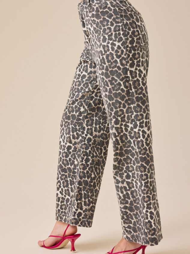 Fawn Cheetah Baggy Pants Detail 4 - TULLABEE