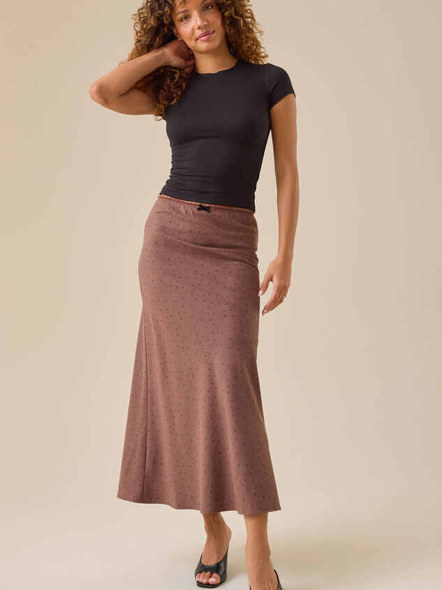 Noa Seamless Fitted Tee Detail 2 - TULLABEE