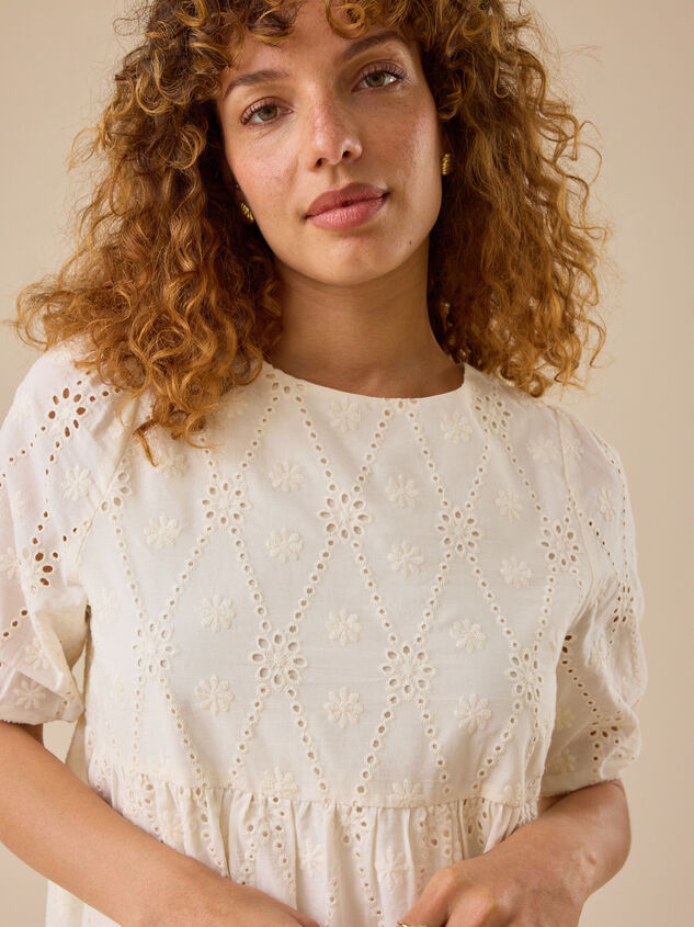 Natalya Embroidered Tunic Top Detail 3 - TULLABEE