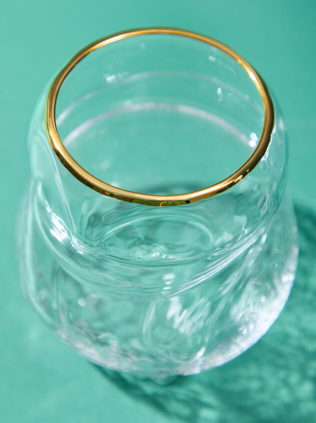 Penguin Wine Glass Detail 4 - TULLABEE