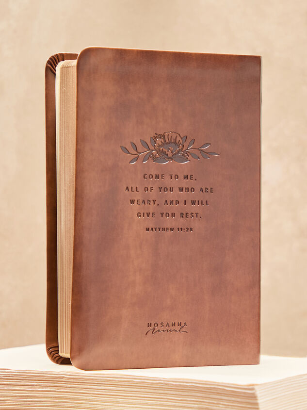 Hosanna Revival Compact Bible- Aurora Theme Detail 4 - TULLABEE