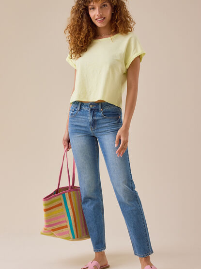 Brookie Mid Rise Jeans - TULLABEE