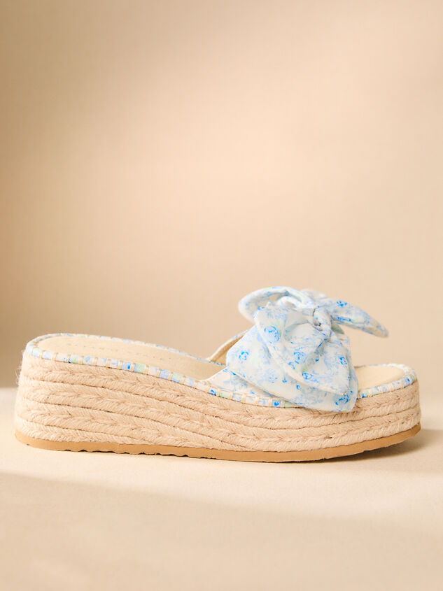 The Praciee Platform Sandal Detail 2 - TULLABEE