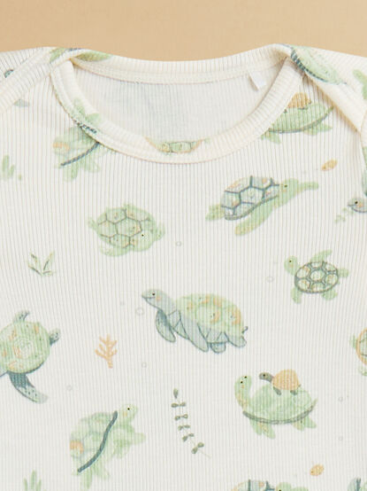 Sea Turtles Ribbed Lounge Set - TULLABEE