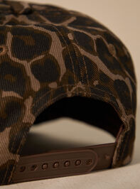 Leopard Palm Beach Trucker Hat Detail 3 - TULLABEE