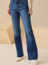 Elena Boot Cut Jeans Detail 2 - TULLABEE