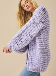 Laurna Handmade Chunky Cardigan Detail 4 - TULLABEE