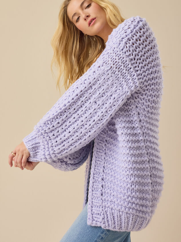 Laurna Handmade Chunky Cardigan Detail 4 - TULLABEE