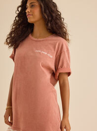 Faith Over Fear Graphic Tee Detail 4 - TULLABEE