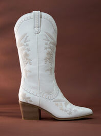 Ella Embroidered Western Boots Detail 2 - TULLABEE