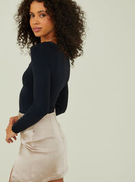 Everyday Seamless Long Sleeve Top Detail 2 - TULLABEE