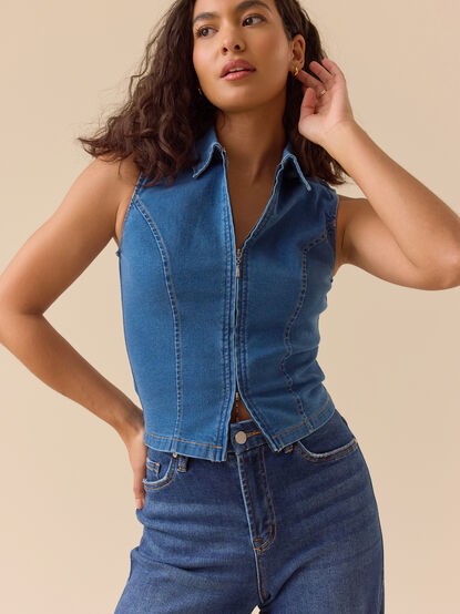 Saige Zip Up Denim Vest - TULLABEE