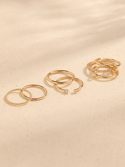 Dainty Layered Ring Set - TULLABEE