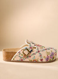 Lorenna Floral Tapestry Platform Clogs - TULLABEE
